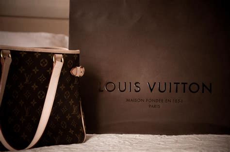 louis vuitton stock buy|is louis vuitton publicly traded.